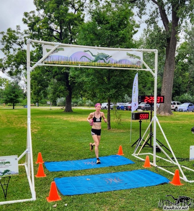 Terra Sans Pave : Race Action : Michelle's Phone