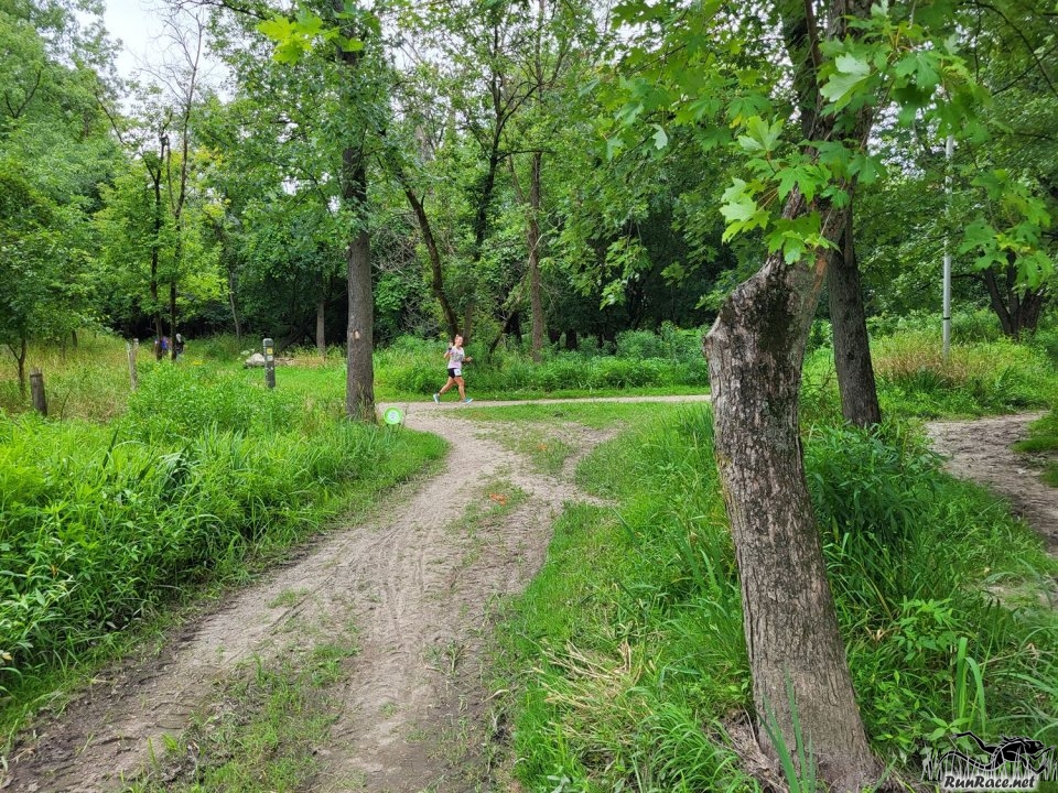 Terra Sans Pave : Action from the Trail : Billy's Phone