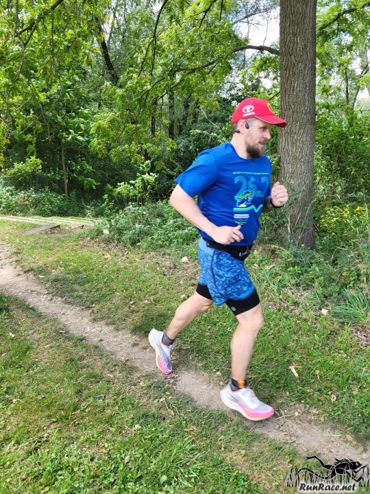Terra Sans Pave : Action from the Trail : Billy's Phone