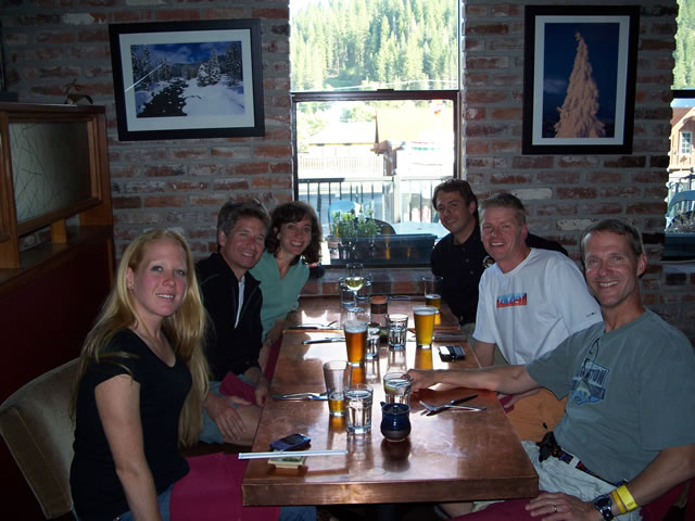 Friday June 25th : Pre-race dinner at Dragon Fly - Truckee