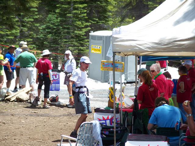 Saturday June 26th : Action at Robinson Flat - 29.7 Mile Aid Station