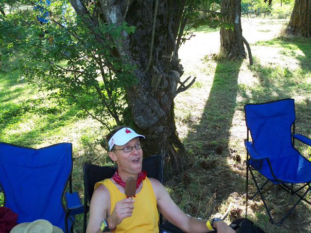 Saturday June 26th : Action at Michigan Bluff - 55.7 Mile Aid Station