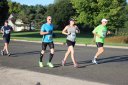 Middle of the pack on Indian Mound Parkway before mile 1