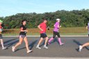Middle of the pack on Indian Mound Parkway before mile 1