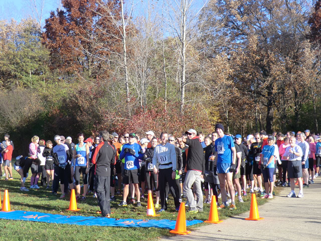 Early Morning - Saturday October 20, 2012 : Start of the DPR Trail Half-Marathon