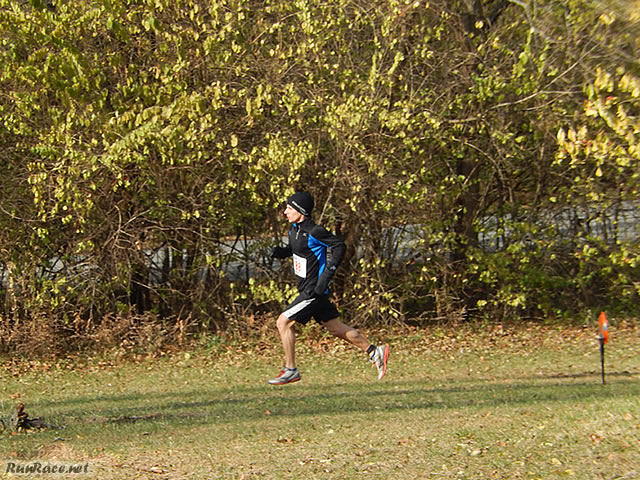 Running the Outbound Parade Loop of Devonian Fall 25-Km : Saturday November 15, 2014