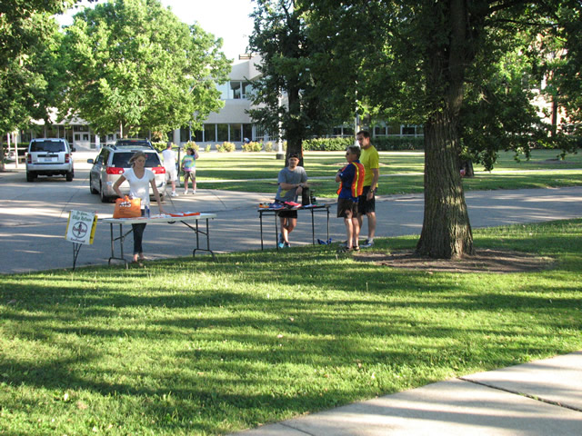 Pre-race bustle : Wednesday July 29th