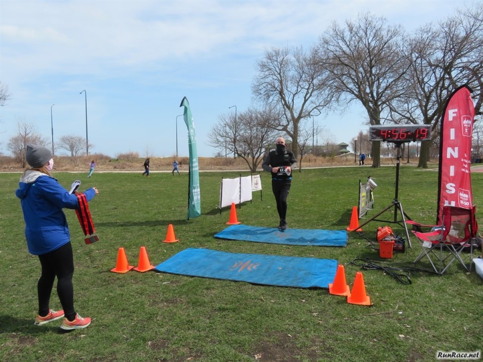 Chicago Lakefront Ultras 50K - by Bill Thom