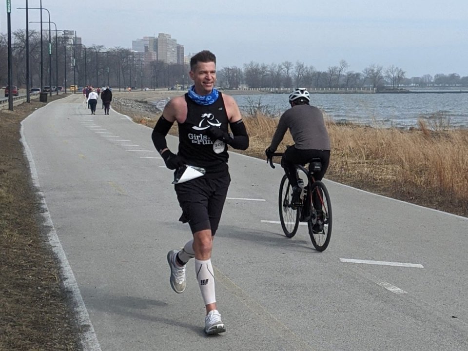 Chicago Lakefront Ultras 50K - photo: Rosalie Shyu