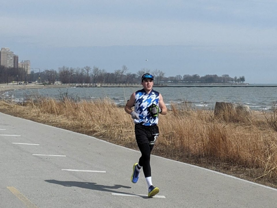 Chicago Lakefront Ultras 50K - photo: Rosalie Shyu