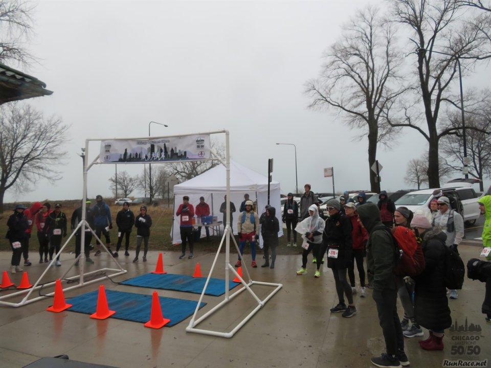 Chicago Lakefront Ultras 50K, 20.7-Mile Buildup Run, Half Marathon :: Start/Finish Area