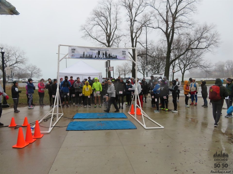Chicago Lakefront Ultras 50K, 20.7-Mile Buildup Run, Half Marathon :: Start/Finish Area