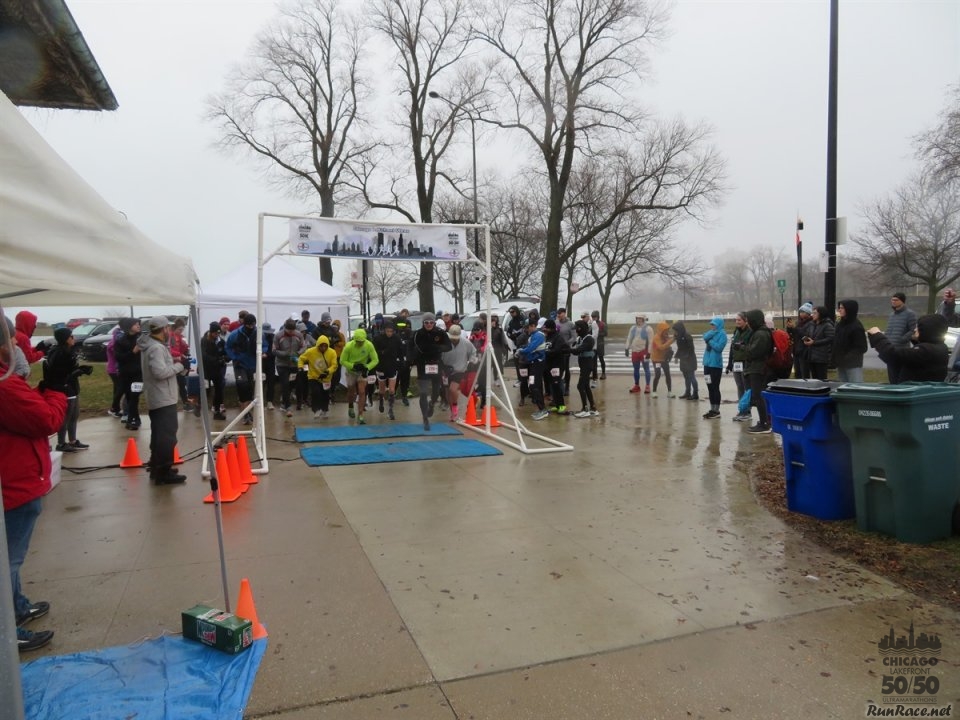Chicago Lakefront Ultras 50K, 20.7-Mile Buildup Run, Half Marathon :: Start/Finish Area