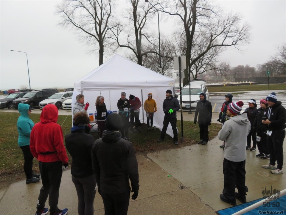 Chicago Lakefront Ultras 50K, 20.7-Mile Buildup Run, Half Marathon :: Start/Finish Area
