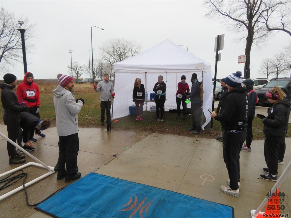 Chicago Lakefront Ultras 50K, 20.7-Mile Buildup Run, Half Marathon :: Start/Finish Area