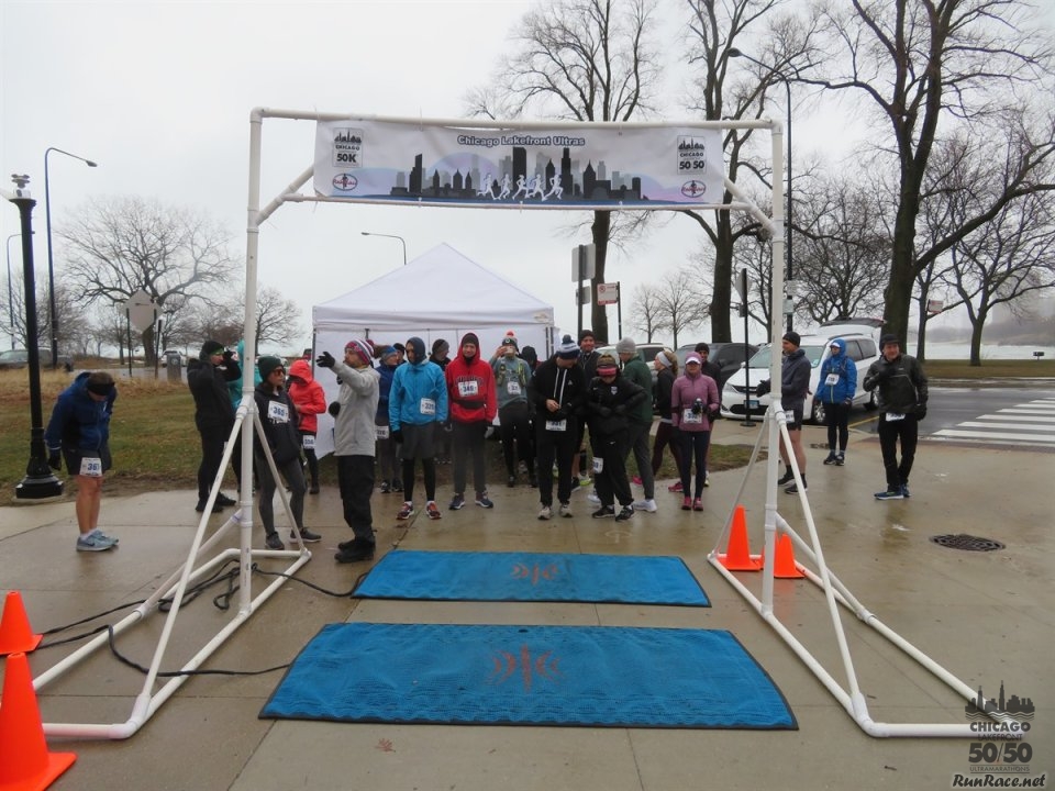 Chicago Lakefront Ultras 50K, 20.7-Mile Buildup Run, Half Marathon :: Start/Finish Area