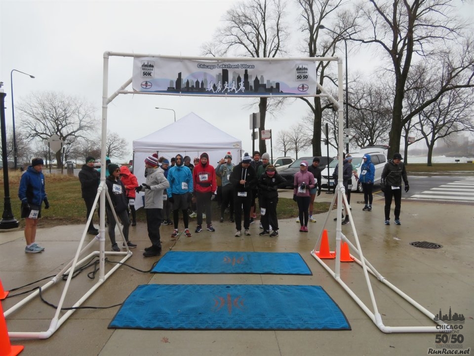 Chicago Lakefront Ultras 50K, 20.7-Mile Buildup Run, Half Marathon :: Start/Finish Area