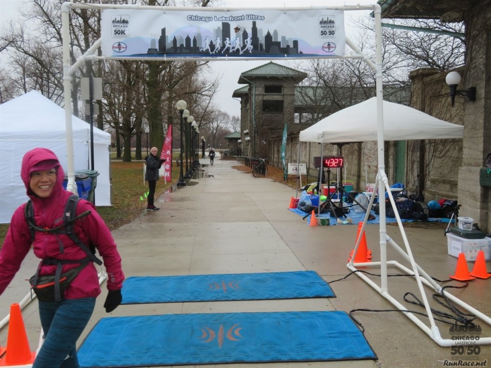 Chicago Lakefront Ultras 50K, 20.7-Mile Buildup Run, Half Marathon :: Start/Finish Area