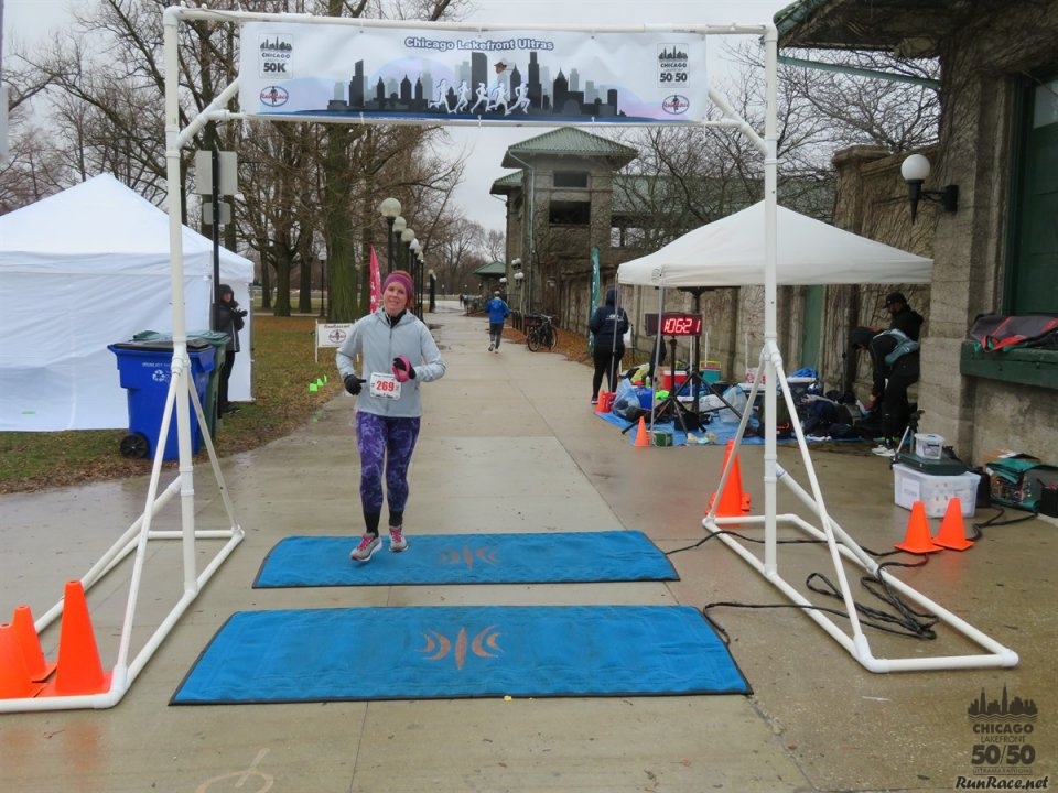 Chicago Lakefront Ultras 50K, 20.7-Mile Buildup Run, Half Marathon :: Start/Finish Area