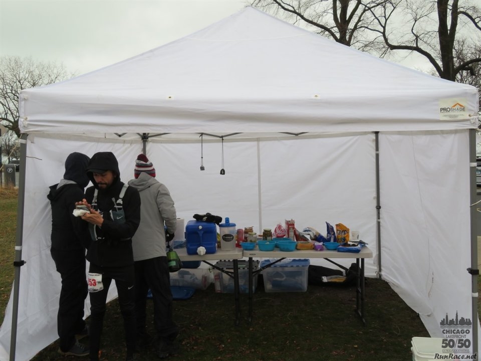 Chicago Lakefront Ultras 50K, 20.7-Mile Buildup Run, Half Marathon :: Start/Finish Area