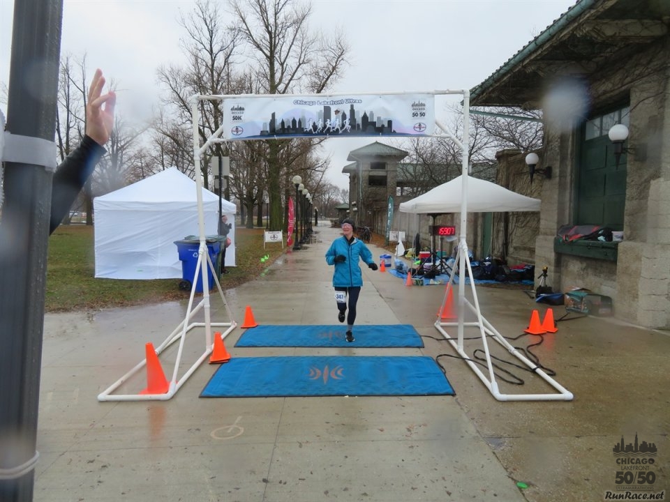 Chicago Lakefront Ultras 50K, 20.7-Mile Buildup Run, Half Marathon :: Start/Finish Area