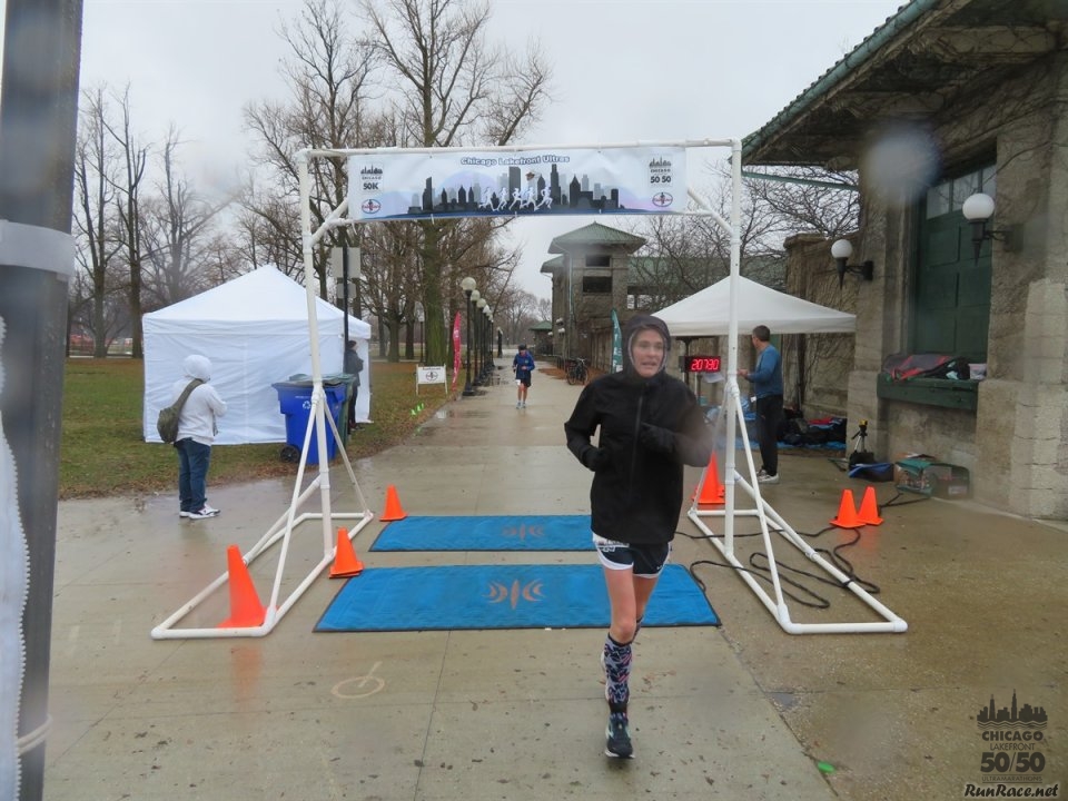 Chicago Lakefront Ultras 50K, 20.7-Mile Buildup Run, Half Marathon :: Start/Finish Area