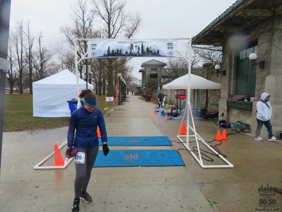 Chicago Lakefront Ultras 50K, 20.7-Mile Buildup Run, Half Marathon :: Start/Finish Area