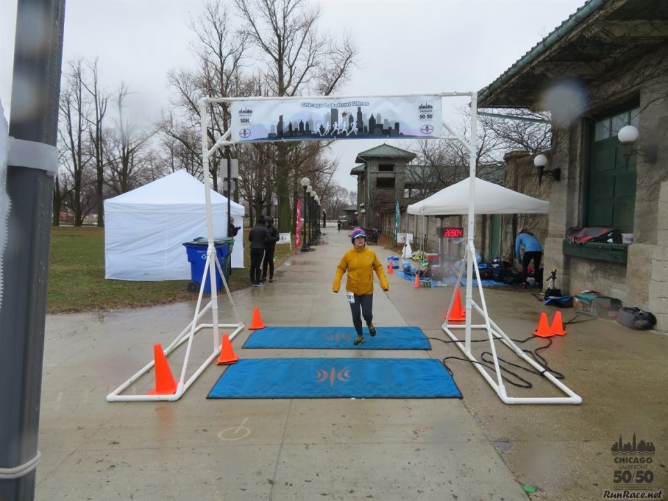 Chicago Lakefront Ultras 50K, 20.7-Mile Buildup Run, Half Marathon :: Start/Finish Area