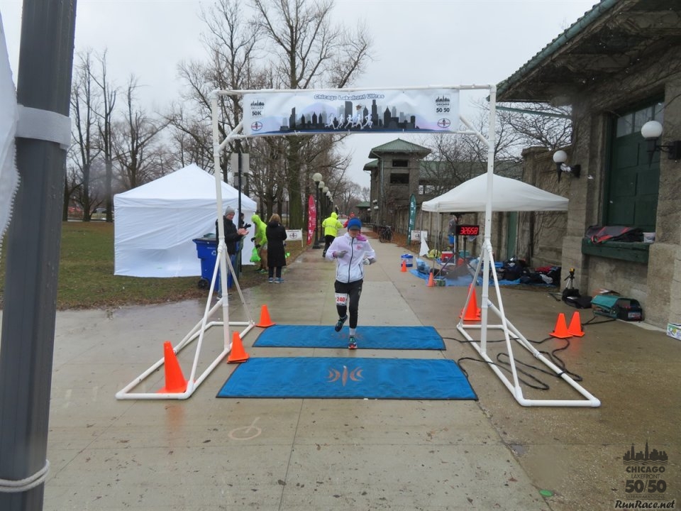Chicago Lakefront Ultras 50K, 20.7-Mile Buildup Run, Half Marathon :: Start/Finish Area