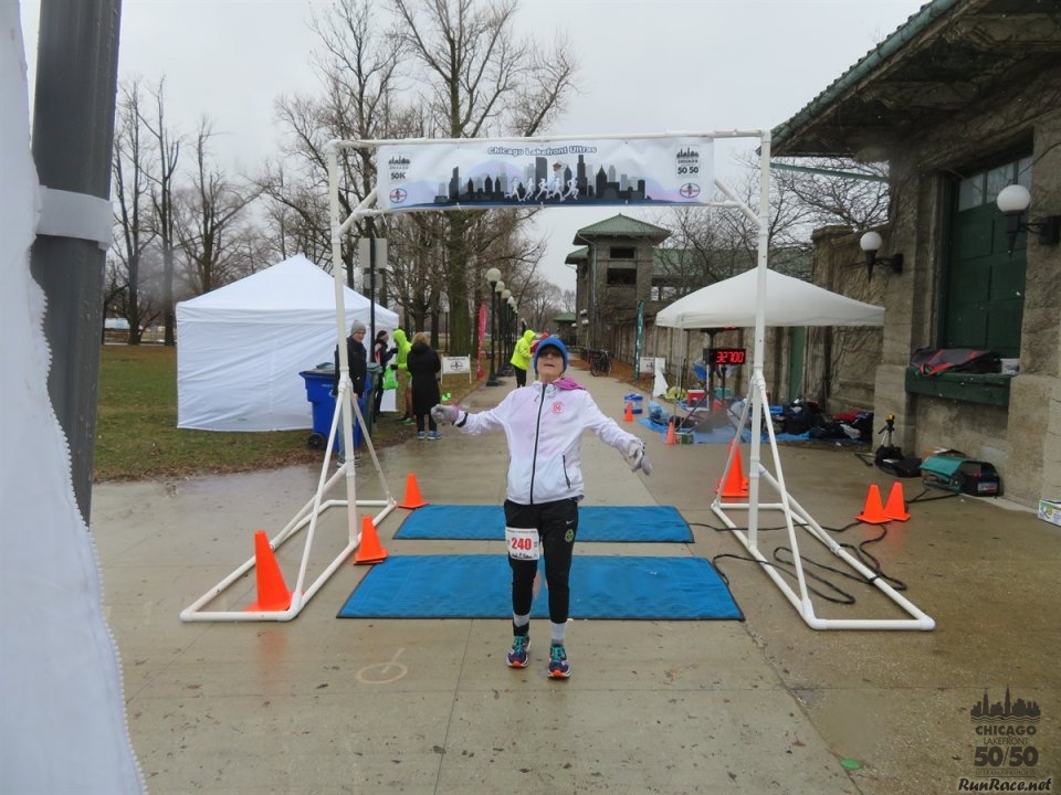 Chicago Lakefront Ultras 50K, 20.7-Mile Buildup Run, Half Marathon :: Start/Finish Area
