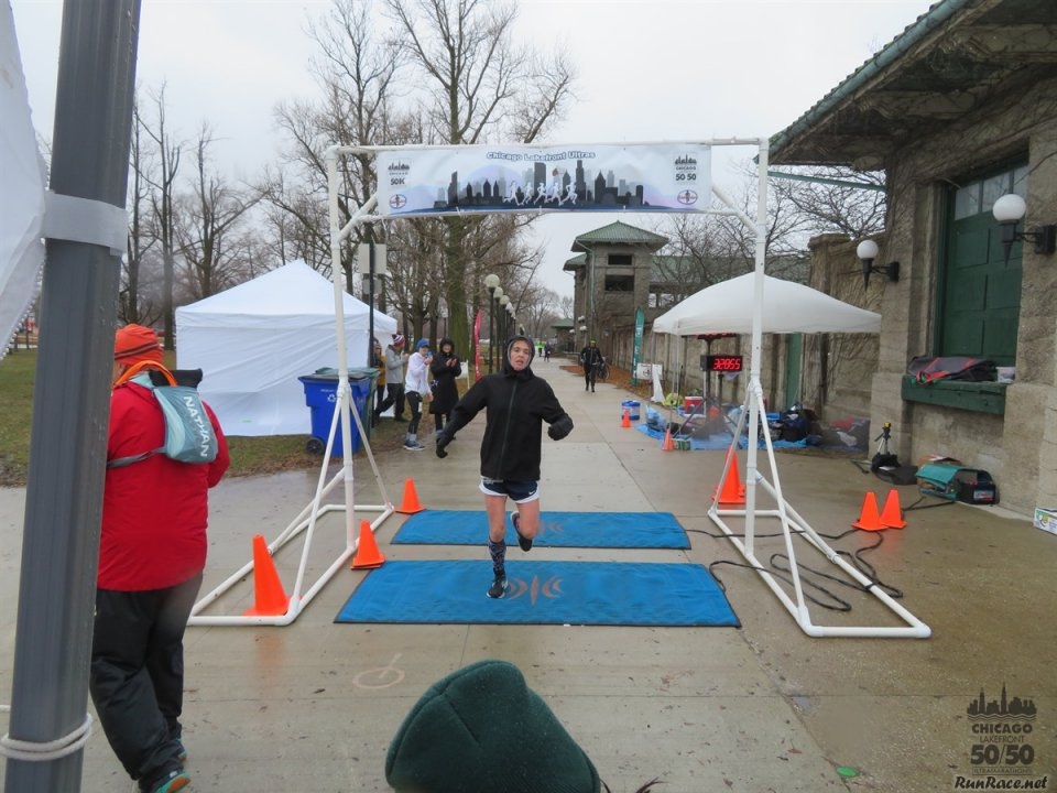 Chicago Lakefront Ultras 50K, 20.7-Mile Buildup Run, Half Marathon :: Start/Finish Area