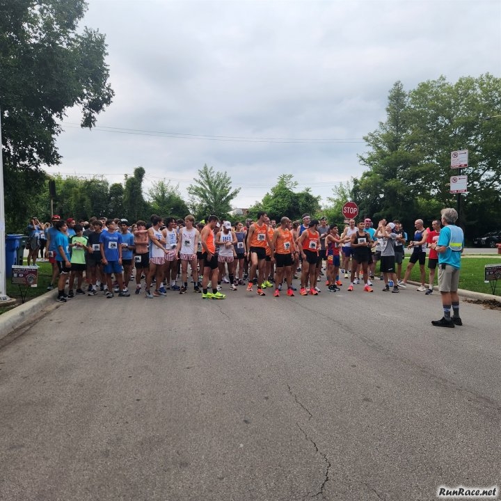 Chicago Full Moon Racing in Norwood Park