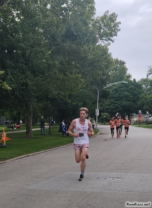 Chicago Full Moon Racing in Norwood Park