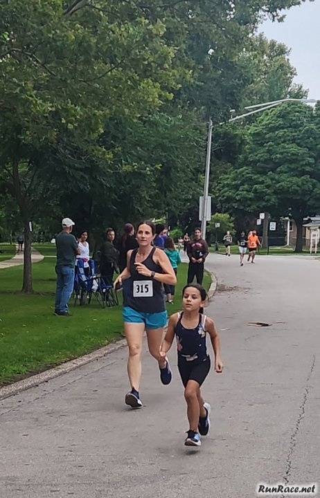 Chicago Full Moon Racing in Norwood Park