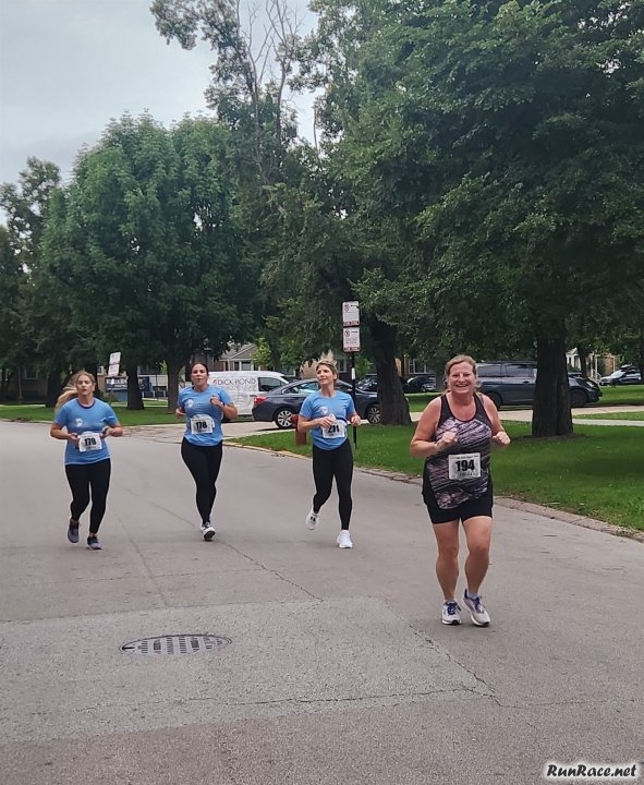 Chicago Full Moon Racing in Norwood Park