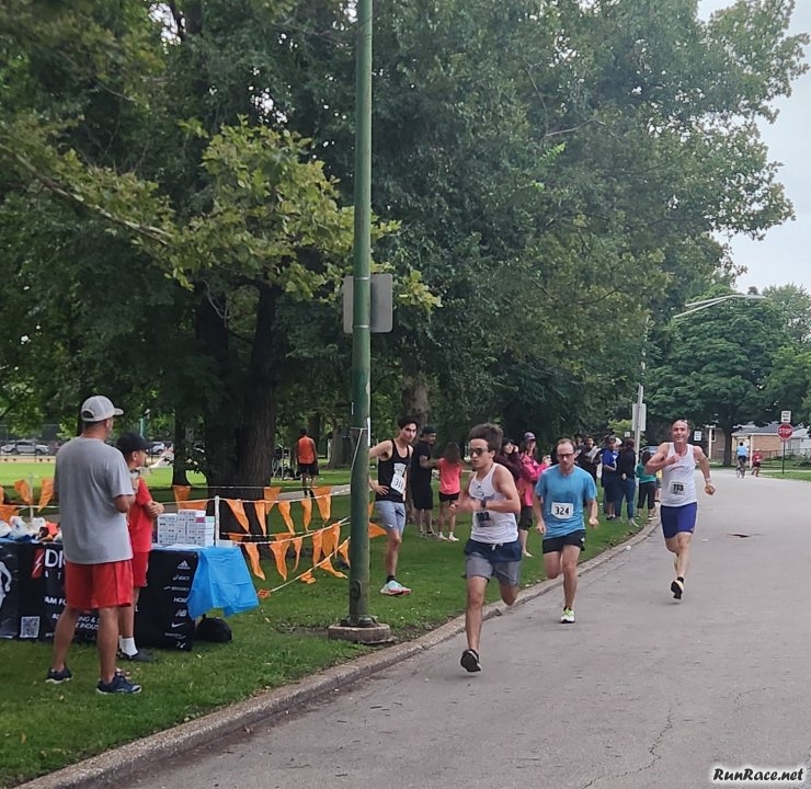 Chicago Full Moon Racing in Norwood Park