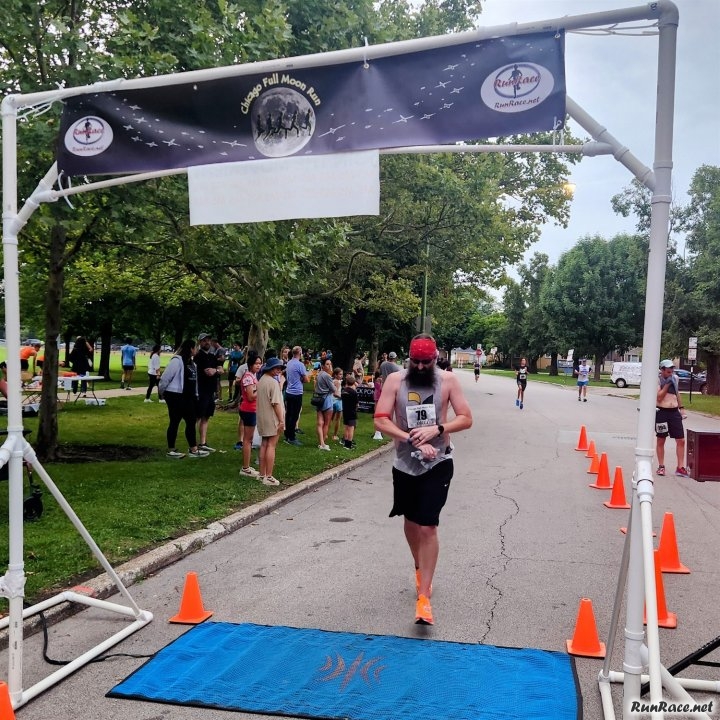 Chicago Full Moon Racing in Norwood Park