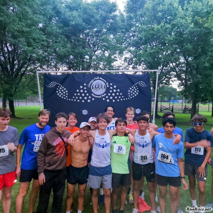 Chicago Full Moon Racing in Norwood Park