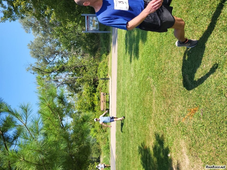 Action on the Trails of Terra Sans Pave