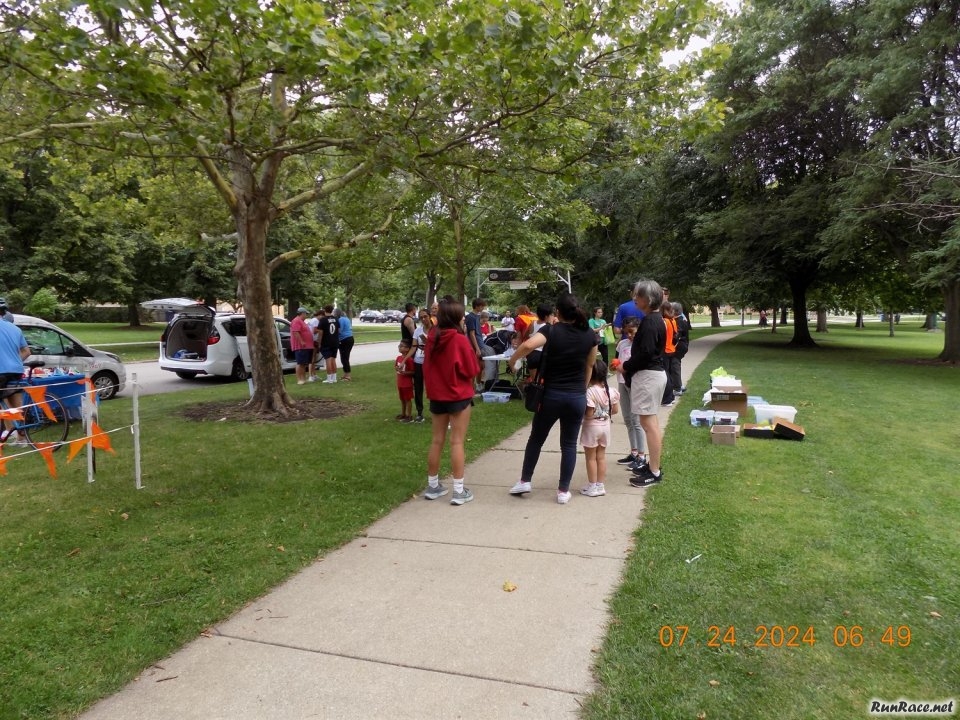 Pre-race Gathering in Norwood Park