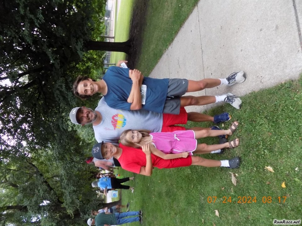 Pre-race Gathering in Norwood Park