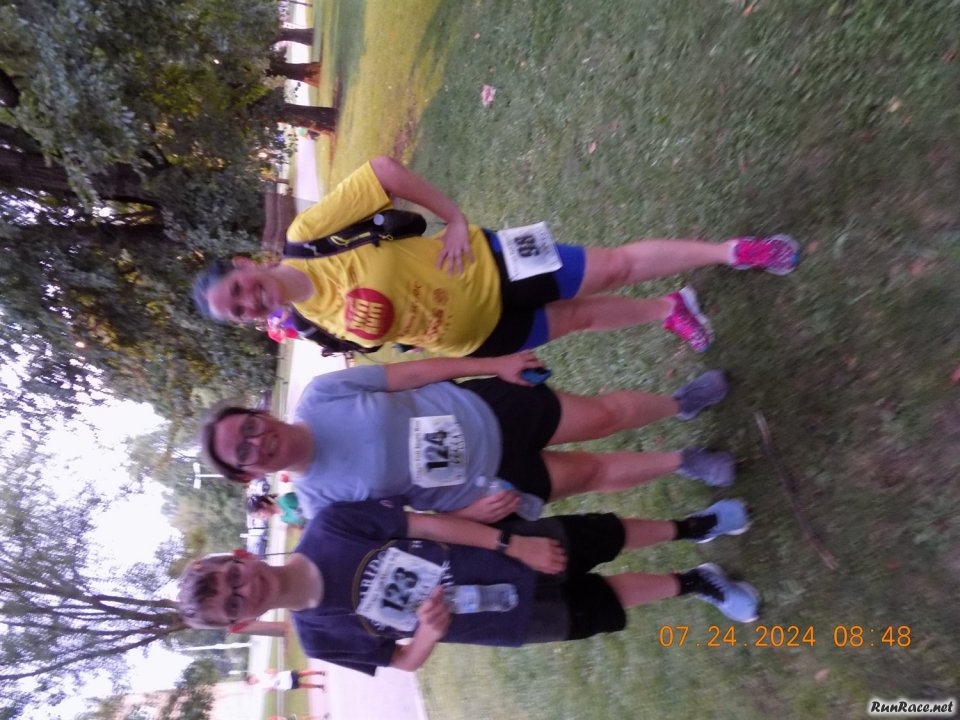 Pre-race Gathering in Norwood Park